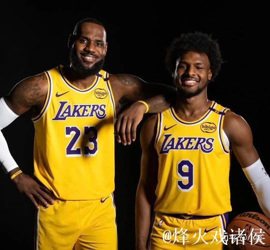 詹姆斯26分布朗尼生涯首分 骑士大胜湖人5连胜