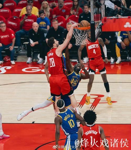 申京26+11库里19分 火箭险胜勇士晋级杯赛四强